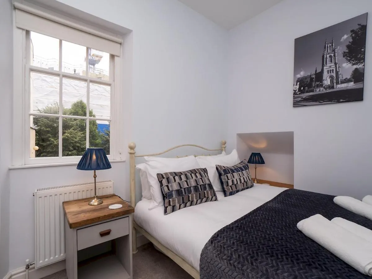 Pass The Keys Centrally Located 3 Bed Townhouse With Garden Bath United Kingdom