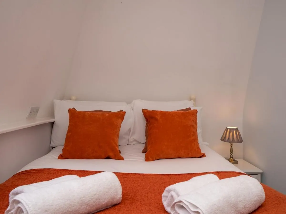 Holiday home Pass The Keys Centrally Located 3 Bed Townhouse With Garden Bath United Kingdom